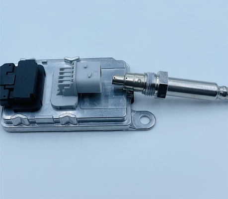 5WK97332A Stickstoffoxid NOx Sensor für Mercedes Benz Actros A0101531728